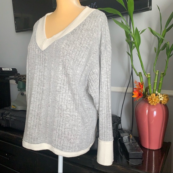 VINCE CAMUTO SLUB FRENCH TERRY TOP SIZE M - Picture 2 of 8